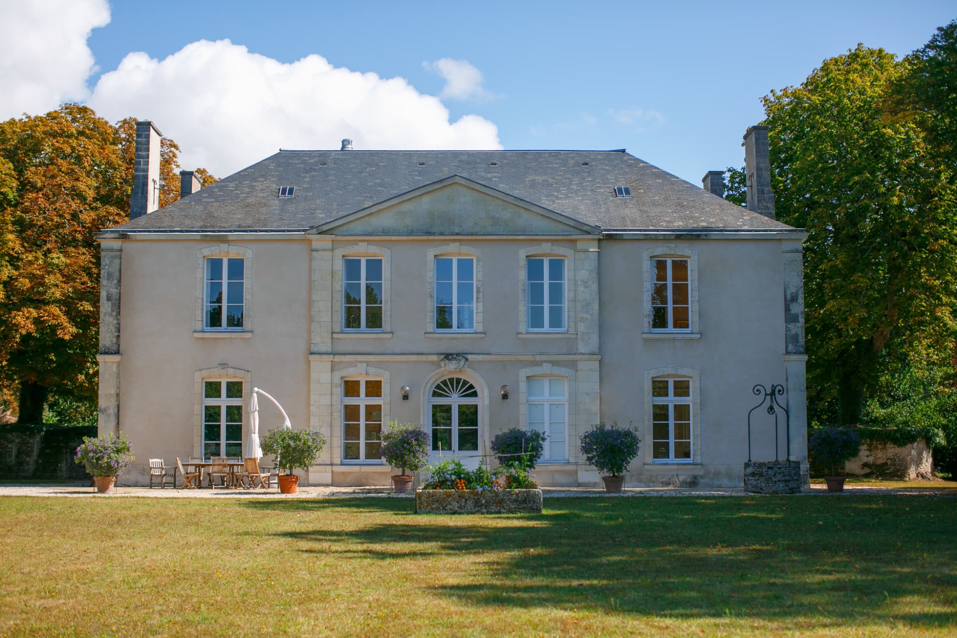 Château Chevreuil — the château across the lawn